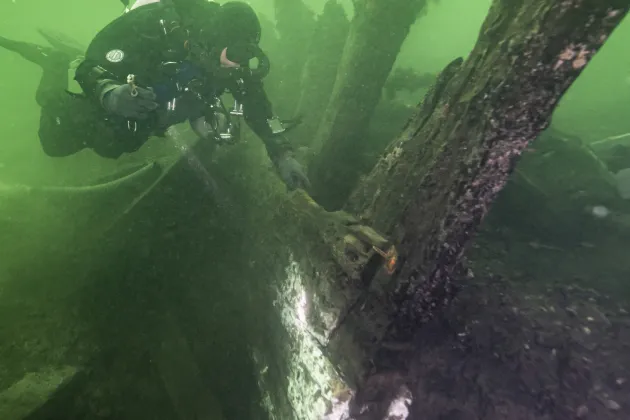 Diving at the Gribshunden wreck (Photo: Brett Seymour)
