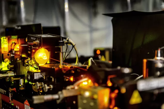  Researchers in atomic physics develop and test materials that slows down the speed of light. Photo: Kennet Ruona.