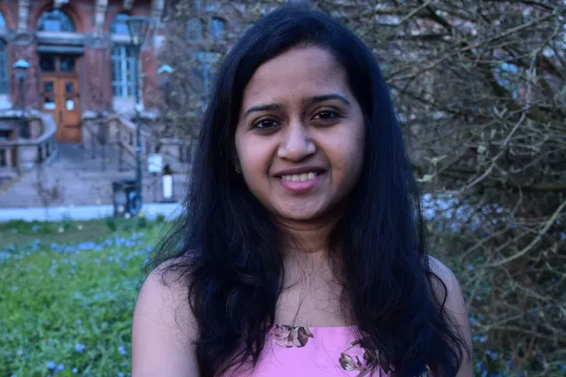 The student Nisha. Photo.