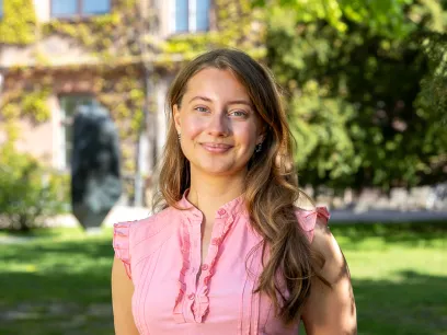 Portrait of student Edvina. Photo.