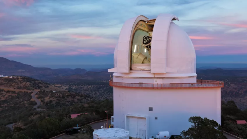 The McDonald Observatory in Texas (Photo:  Ethan Tweedie)