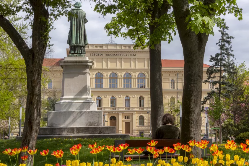 The University of Szeged in spring. Photo.