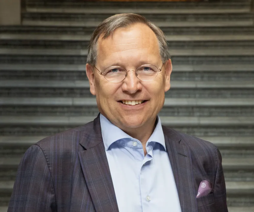 Portrait of Pro Vice-Chancellor Per Mickwitz. Photo.