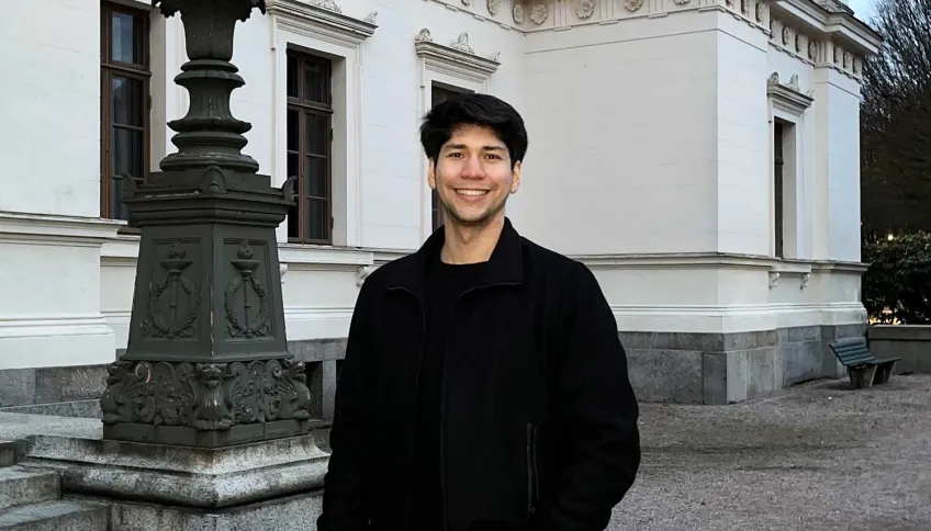 Student Alvaro. Photo.